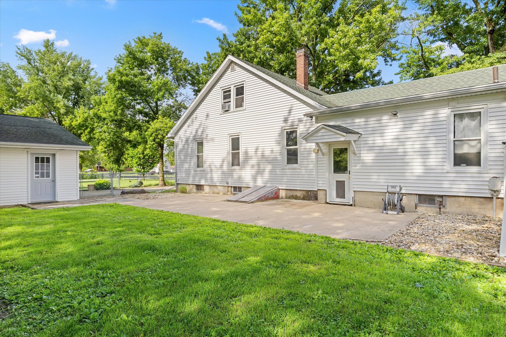 1609 Hawthorne Road Streator, IL 61364 - Photo 25 of 36