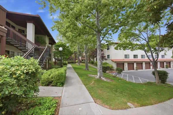 $880,000 | 466 Costa Mesa Terrace, Unit G, Sunnyvale, CA 94085