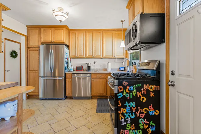 $239,900 | 1801 Crescent Drive, Champaign, IL 61821