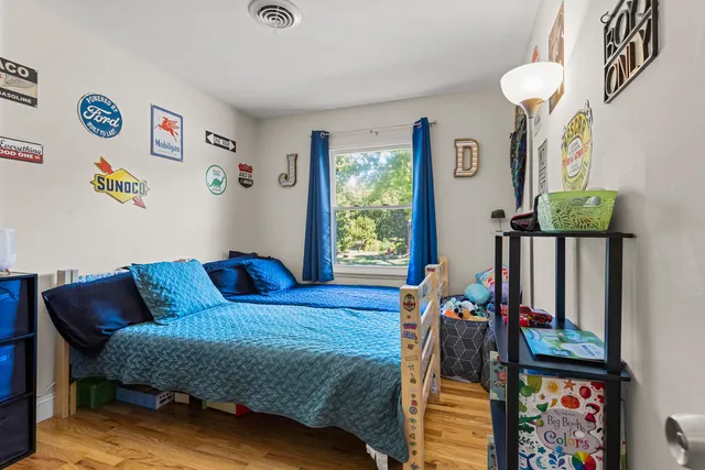 $239,900 | 1801 Crescent Drive, Champaign, IL 61821