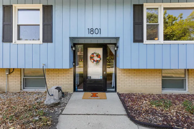 $239,900 | 1801 Crescent Drive, Champaign, IL 61821