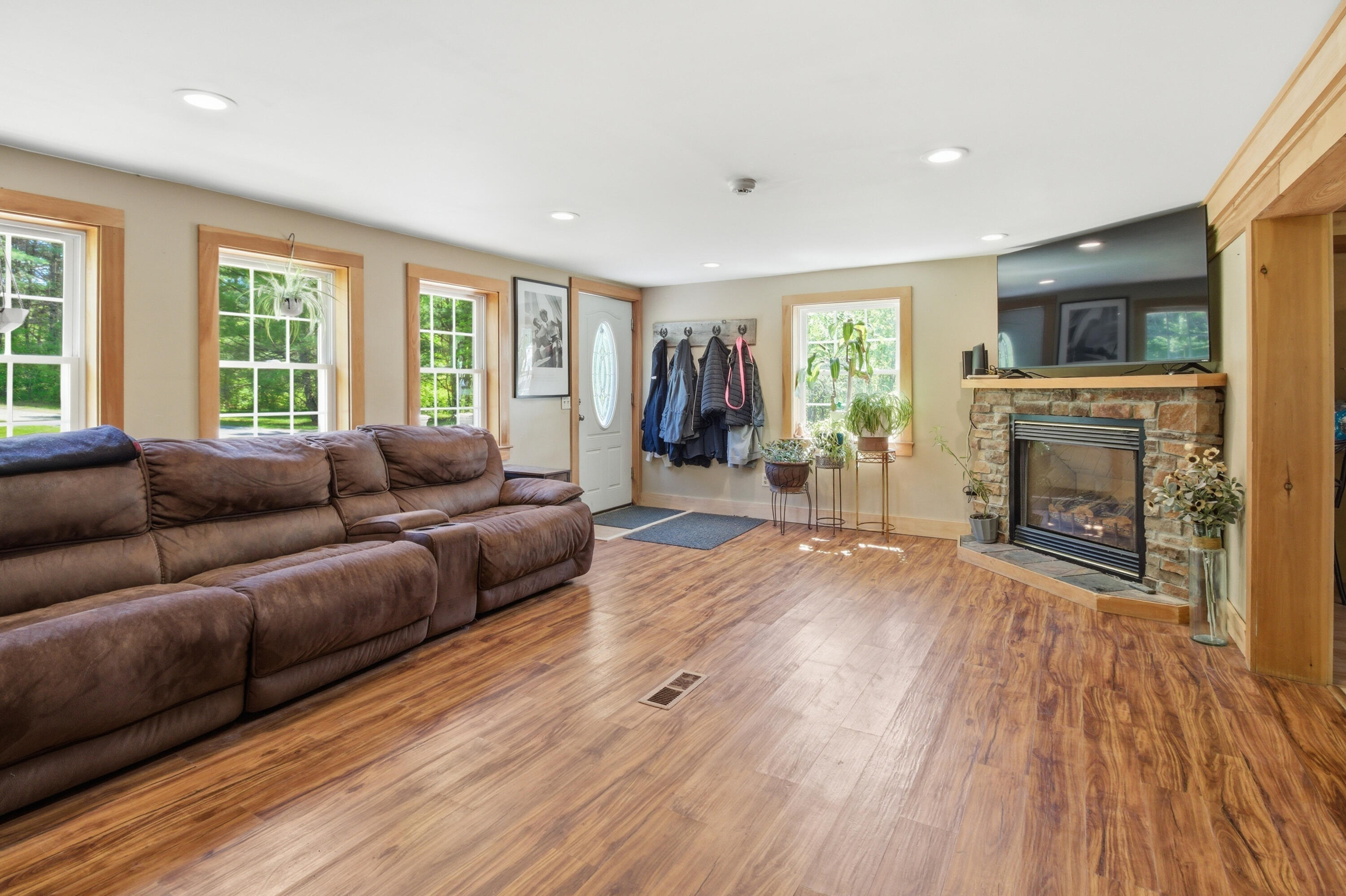 574 Canaan Road Skowhegan, ME 04976 - Photo 6 of 71 574 Canaan Skowhegan-1