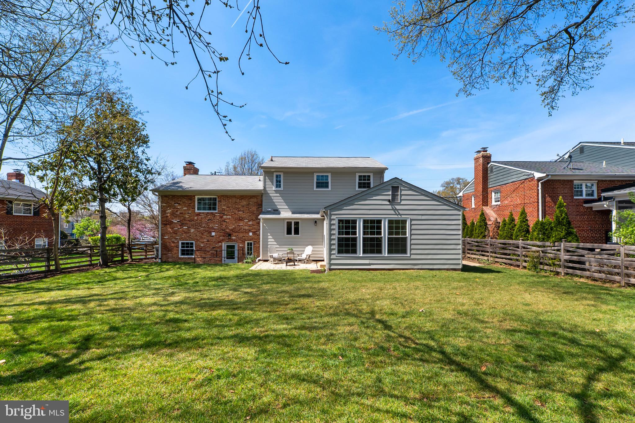 3003 Farm Road Alexandria, VA 22302 - Photo 40 of 49 a view of a house with a yard
