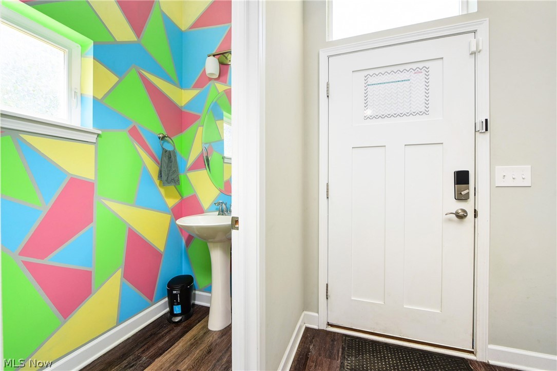 2120 West 40th Place Cleveland, OH 44113 - Photo 16 of 35