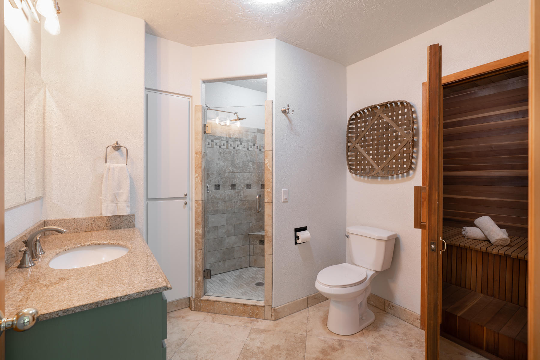 17039 Spring River Road Bend, OR 97707 - Photo 11 of 28 Ossinger-20