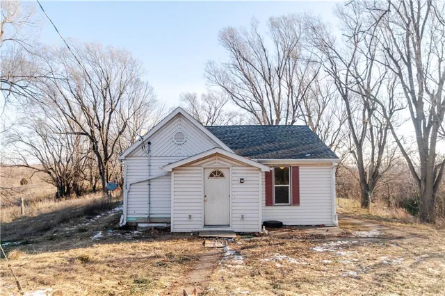 $250,000 | 5723 Trego Road, Atchison, KS 66002