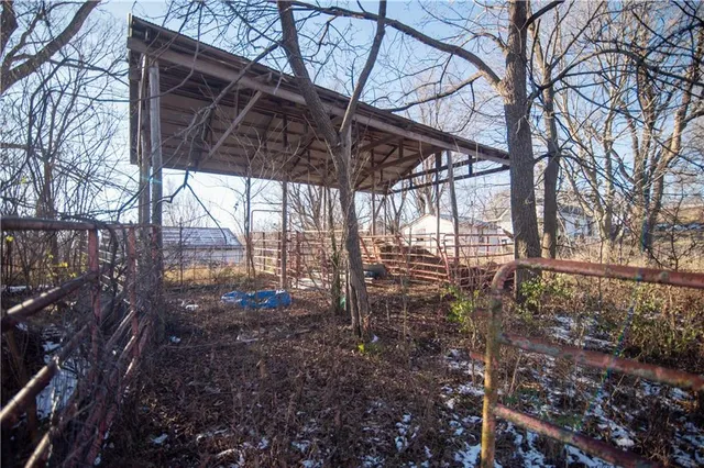 $250,000 | 5723 Trego Road, Atchison, KS 66002