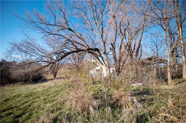 $250,000 | 5723 Trego Road, Atchison, KS 66002