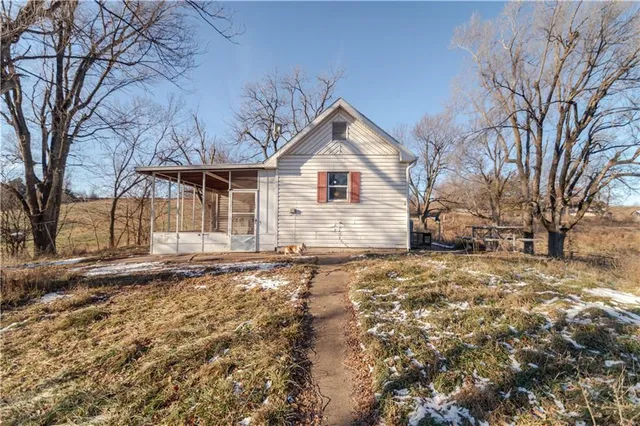 $250,000 | 5723 Trego Road, Atchison, KS 66002