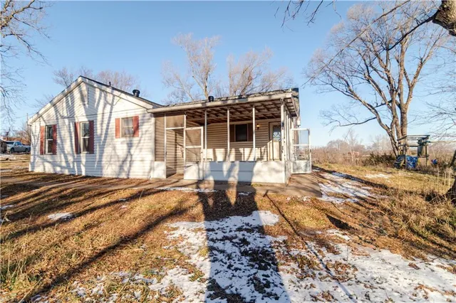 $250,000 | 5723 Trego Road, Atchison, KS 66002