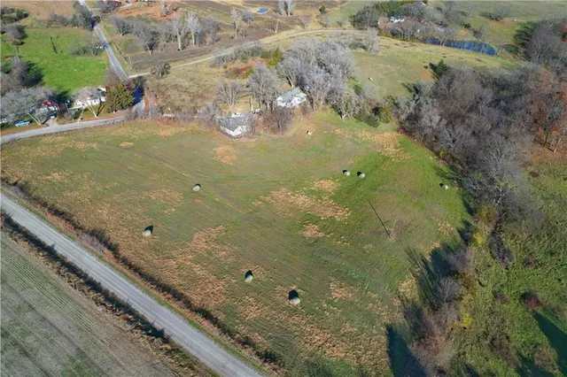 $250,000 | 5723 Trego Road, Atchison, KS 66002