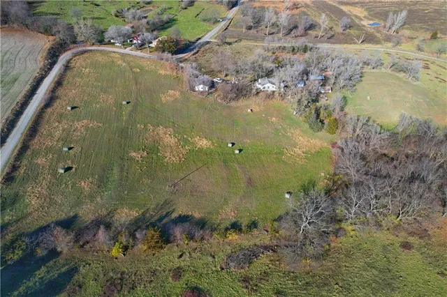 $250,000 | 5723 Trego Road, Atchison, KS 66002