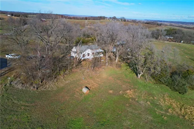 $250,000 | 5723 Trego Road, Atchison, KS 66002