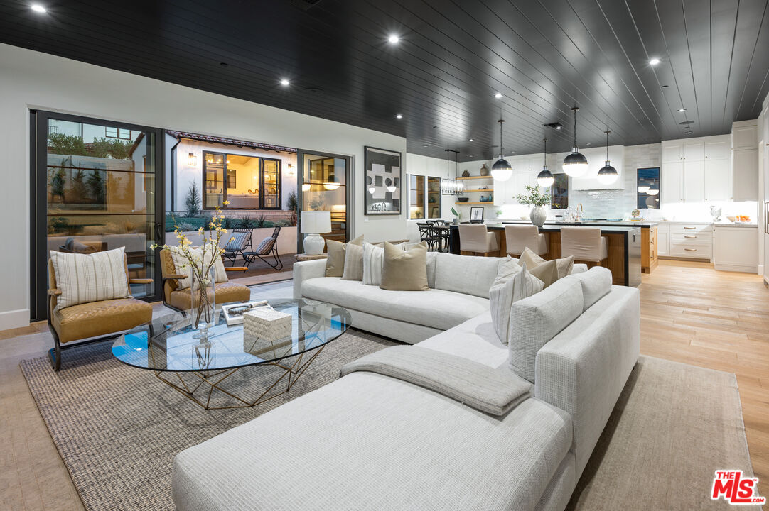 10584 Putney Road Los Angeles, CA 90064 - Photo 14 of 54 Gallery Image 14