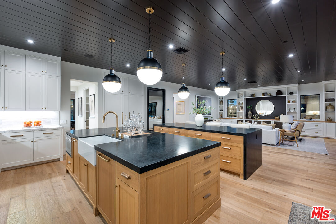 10584 Putney Road Los Angeles, CA 90064 - Photo 16 of 54 Gallery Image 16
