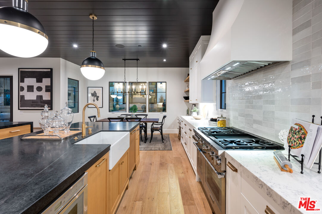 10584 Putney Road Los Angeles, CA 90064 - Photo 20 of 54 Gallery Image 20