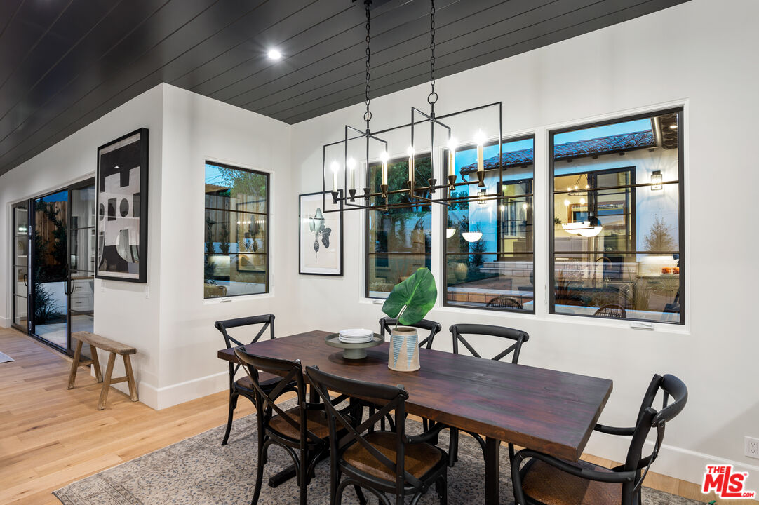 10584 Putney Road Los Angeles, CA 90064 - Photo 21 of 54 Gallery Image 21
