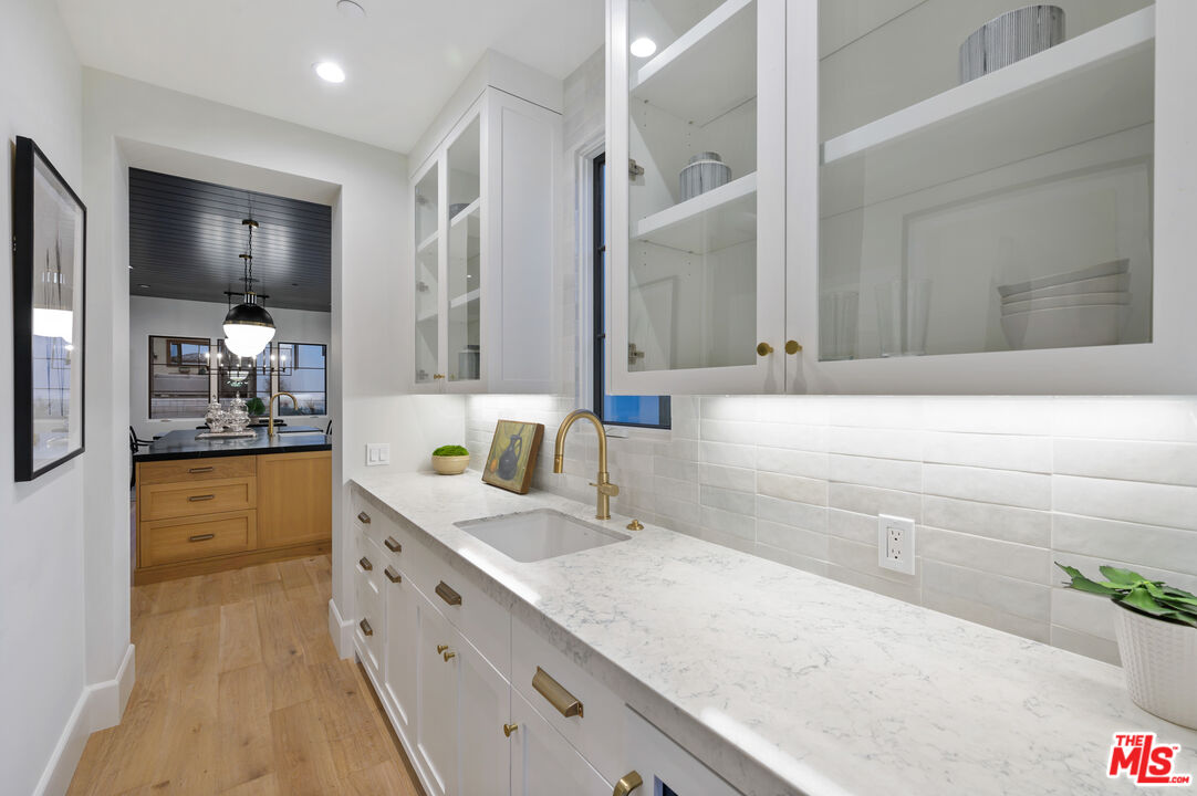 10584 Putney Road Los Angeles, CA 90064 - Photo 22 of 54 Gallery Image 22