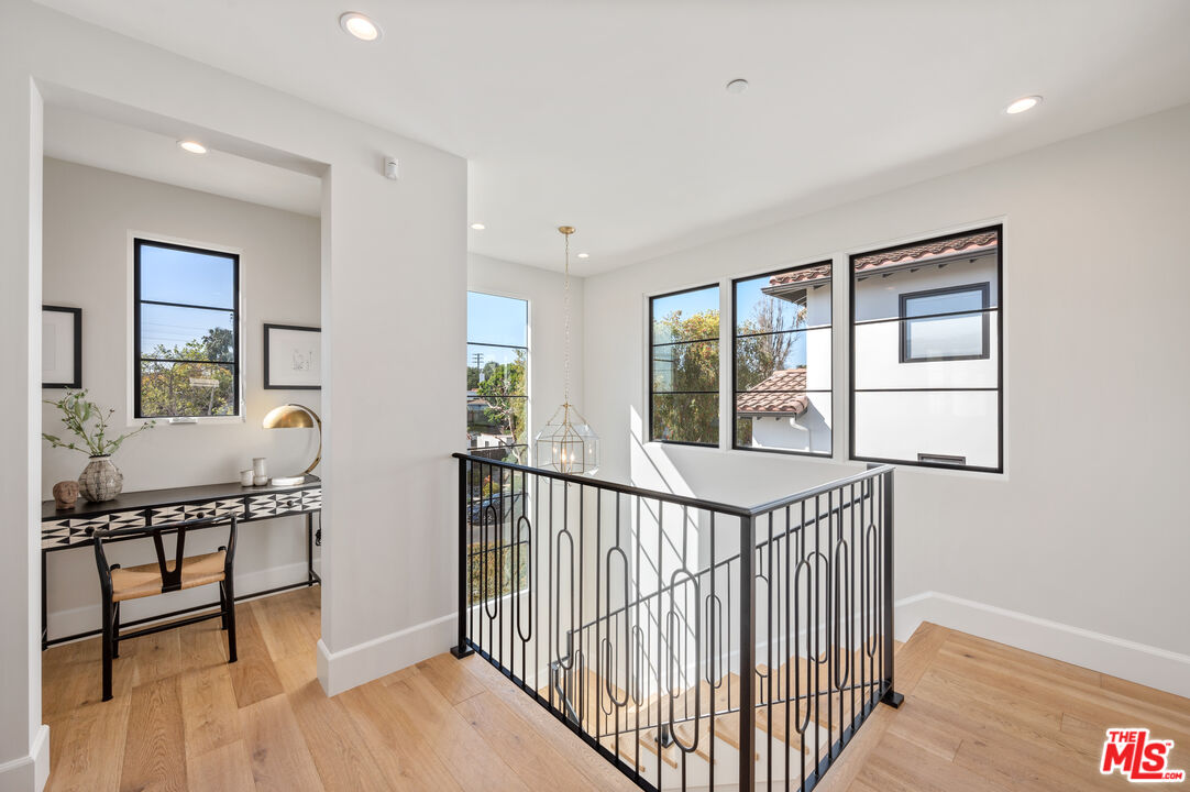 10584 Putney Road Los Angeles, CA 90064 - Photo 24 of 54 Gallery Image 24