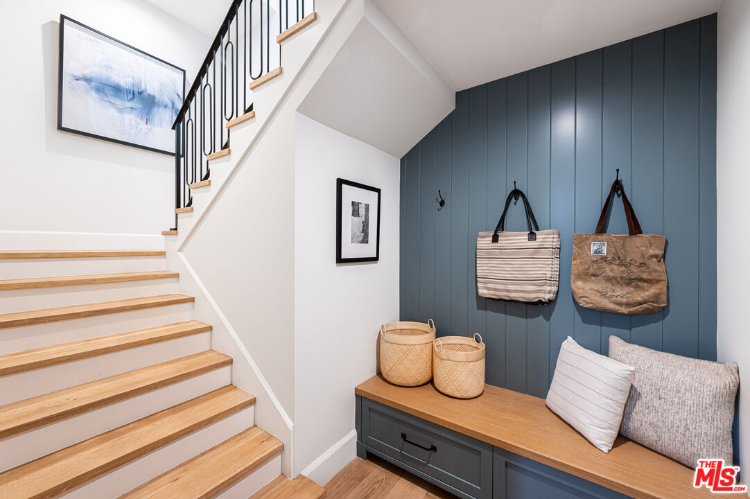 10584 Putney Road Los Angeles, CA 90064 - Photo 3 of 54 Gallery Image 3