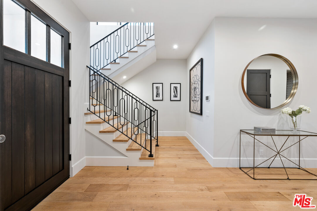 10584 Putney Road Los Angeles, CA 90064 - Photo 4 of 54 Gallery Image 4