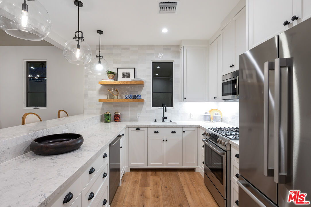 10584 Putney Road Los Angeles, CA 90064 - Photo 47 of 54 Gallery Image 47