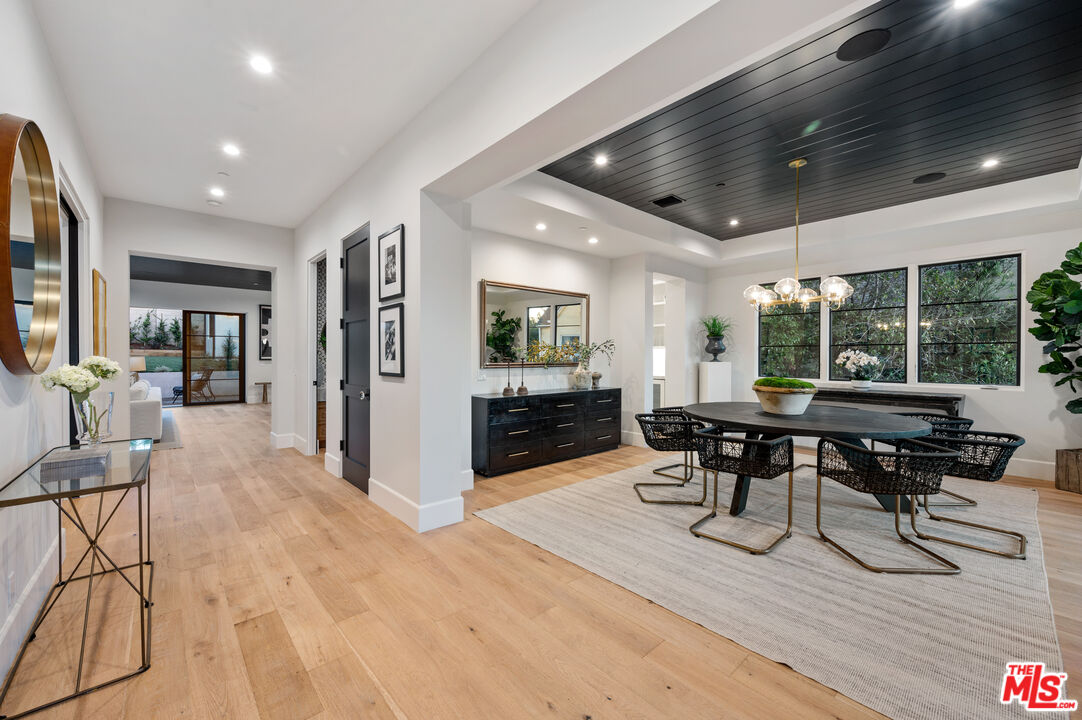 10584 Putney Road Los Angeles, CA 90064 - Photo 6 of 54 Gallery Image 6