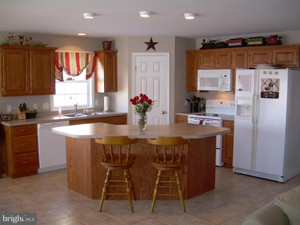 6 Ontario Drive, Unit 36 Sinking Spring, PA 19608 - Photo 8 of 21 Gallery Image 8