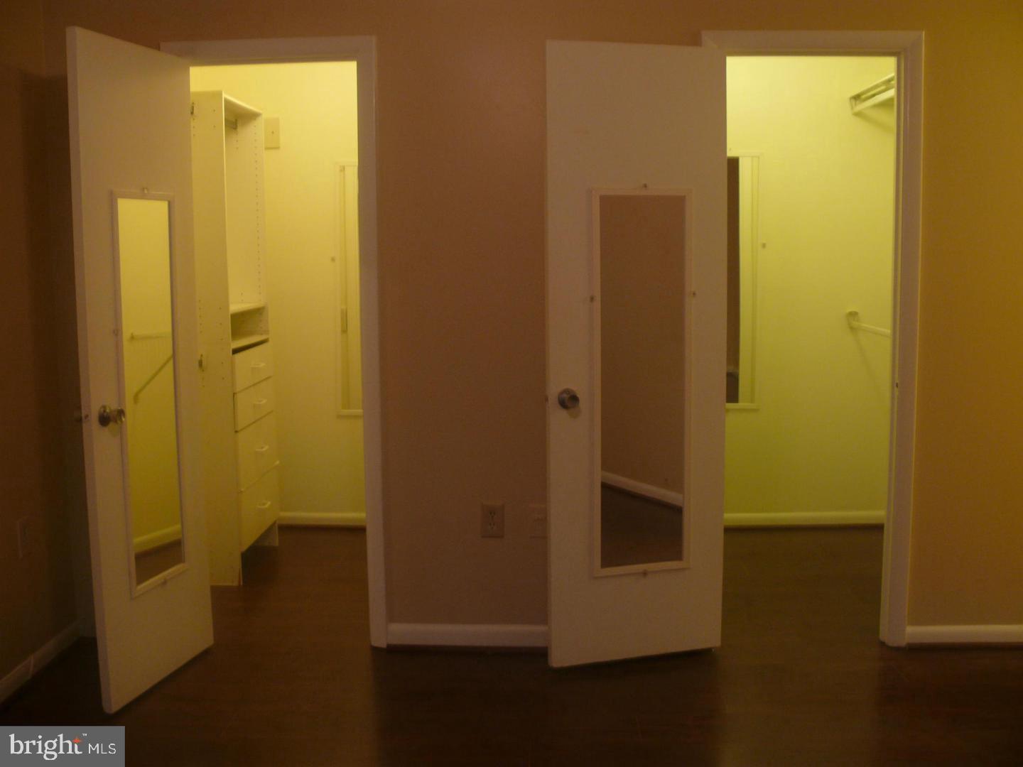 15712 Dorset Road, Unit T3 Laurel, MD 20707 - Photo 11 of 19 a bathroom with a shower