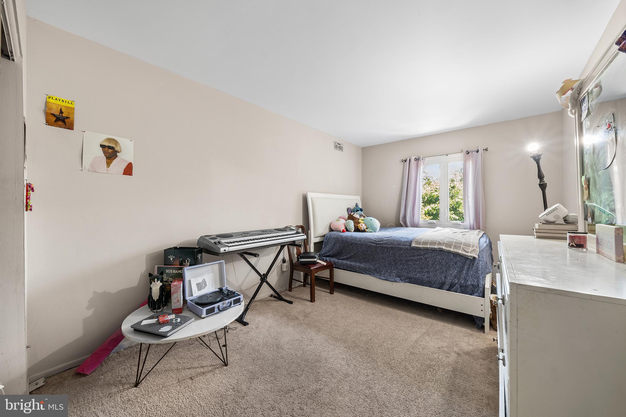 607 St Anthony Lane Upper Darby, PA 19082 - Photo 24 of 31