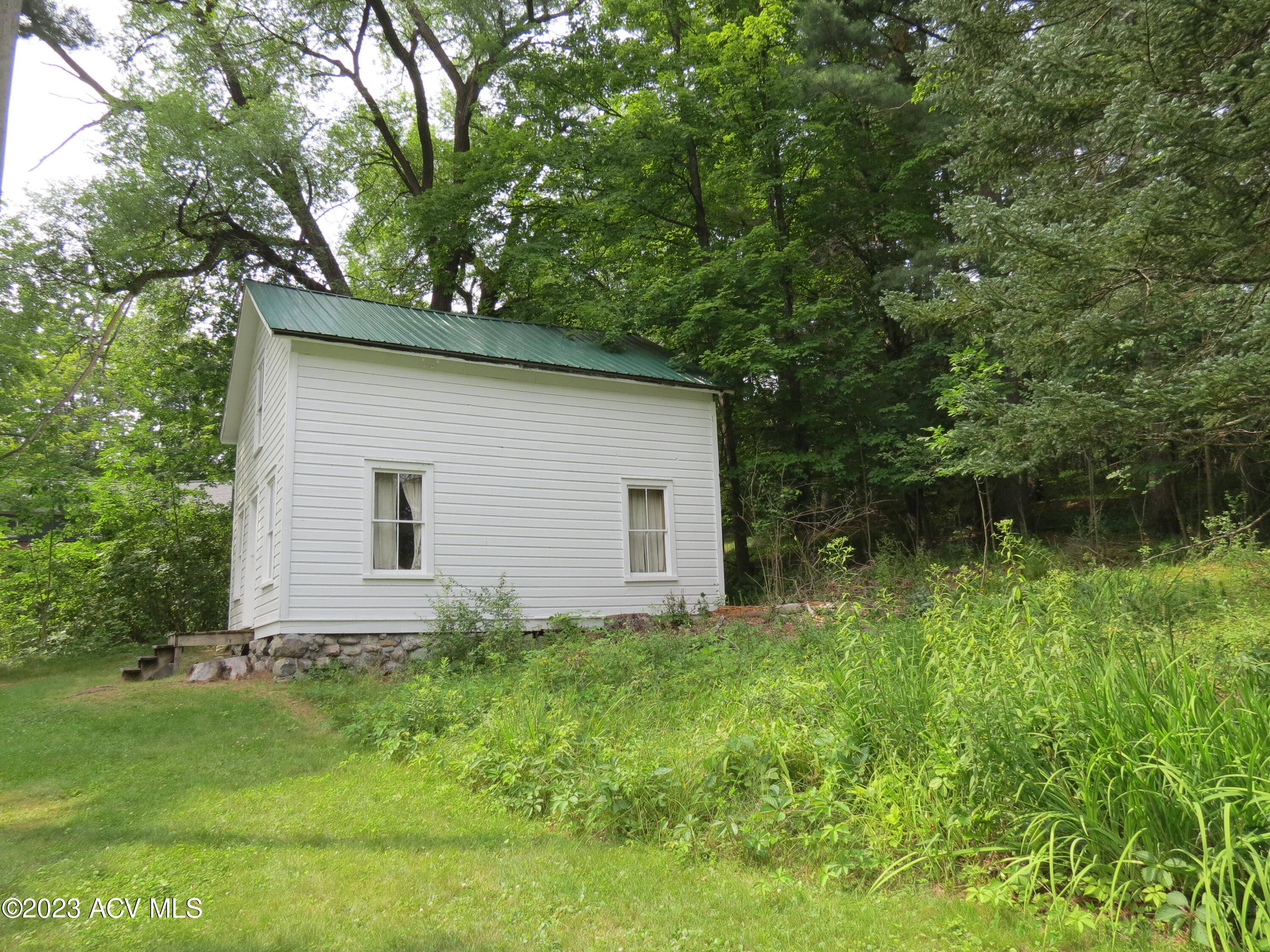 24 Springfield Road Upper Jay, NY 12987 - Photo 9 of 37 Gallery Image 9
