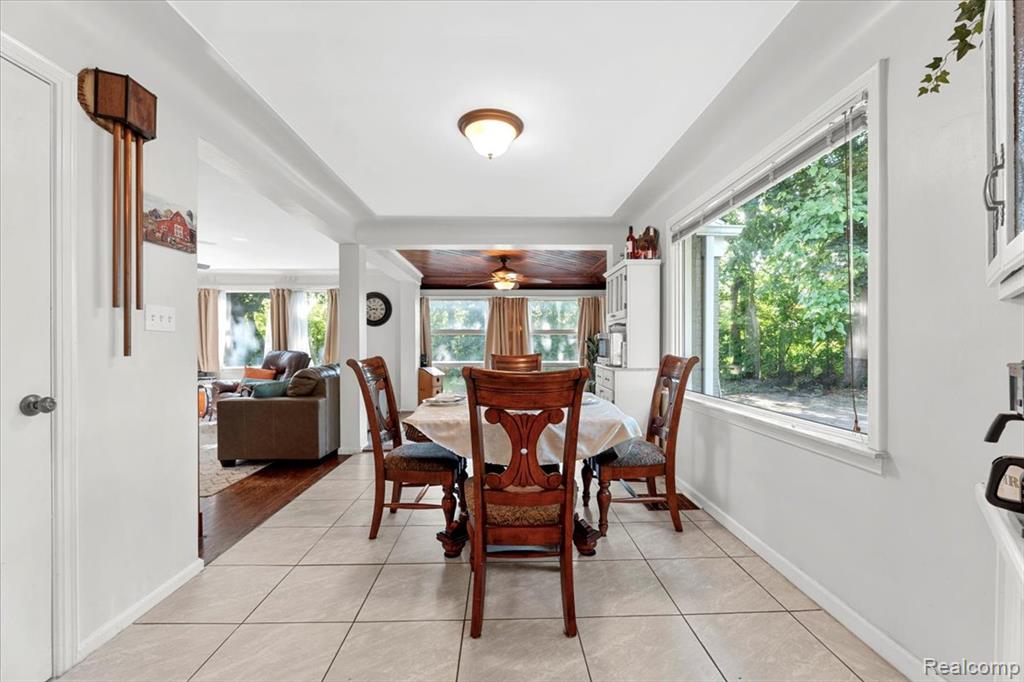 9036 Reeck Road Allen Park, MI 48101 - Photo 8 of 24