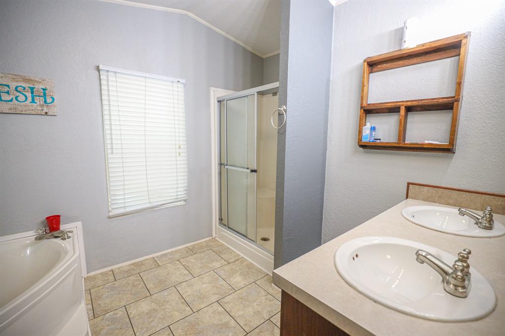 720 Red Oaks Farm Road Clyde, TX 79510 - Photo 21 of 32