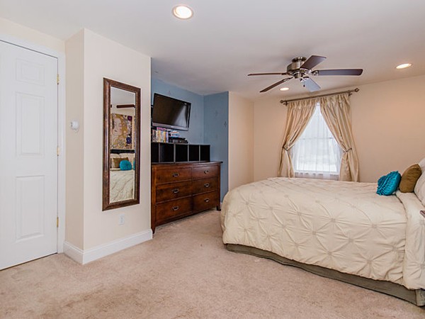 100 Temple Road Waltham, MA 02452 - Photo 16 of 27 Gallery Image 16