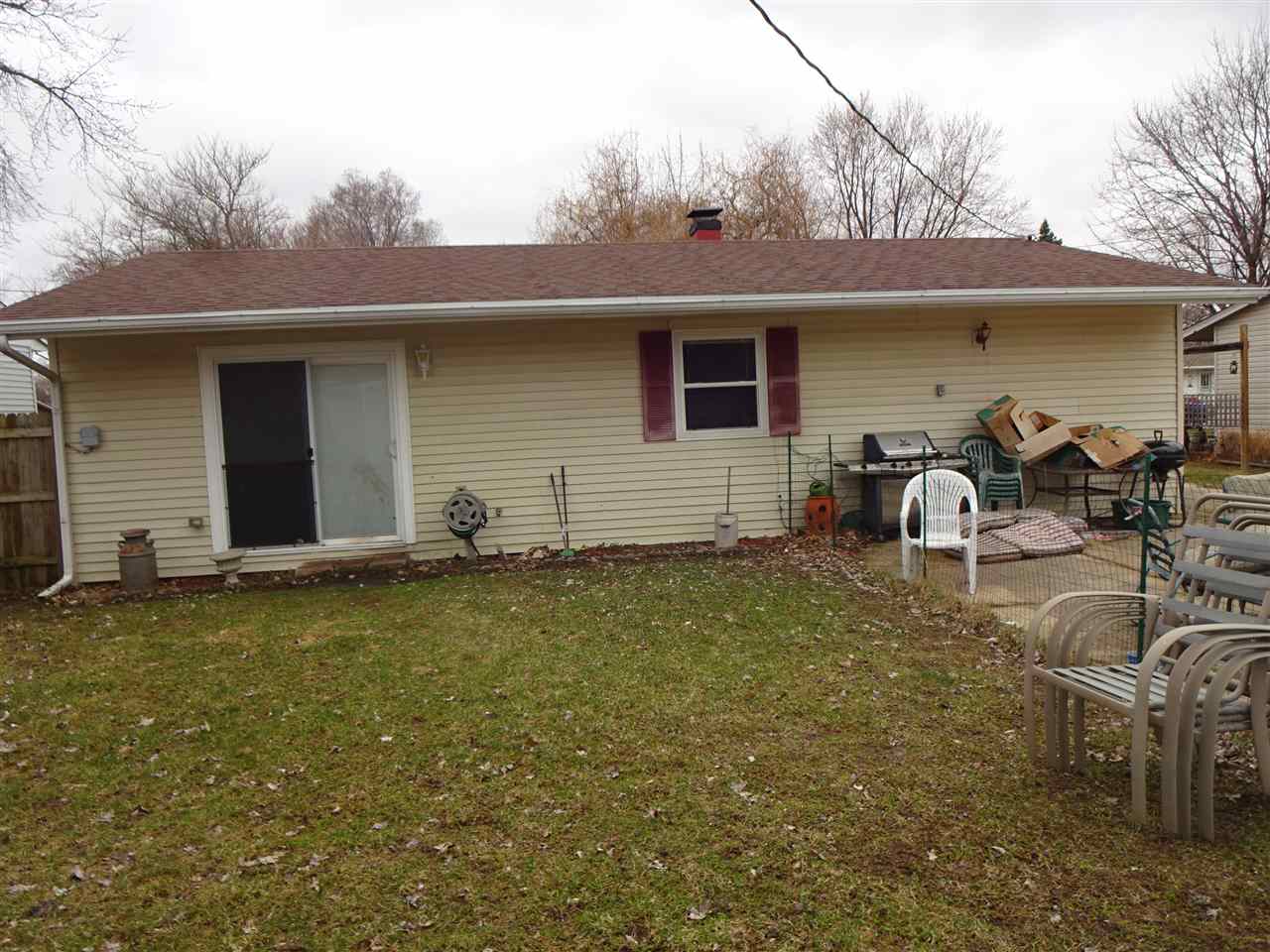 7707 Randy Road Machesney Park, IL 61115 - Photo 17 of 17 a house view with a backyard space