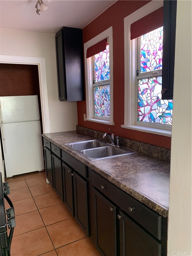 528 East Windsor Road, Unit C Glendale, CA 91205 - Photo 6 of 9