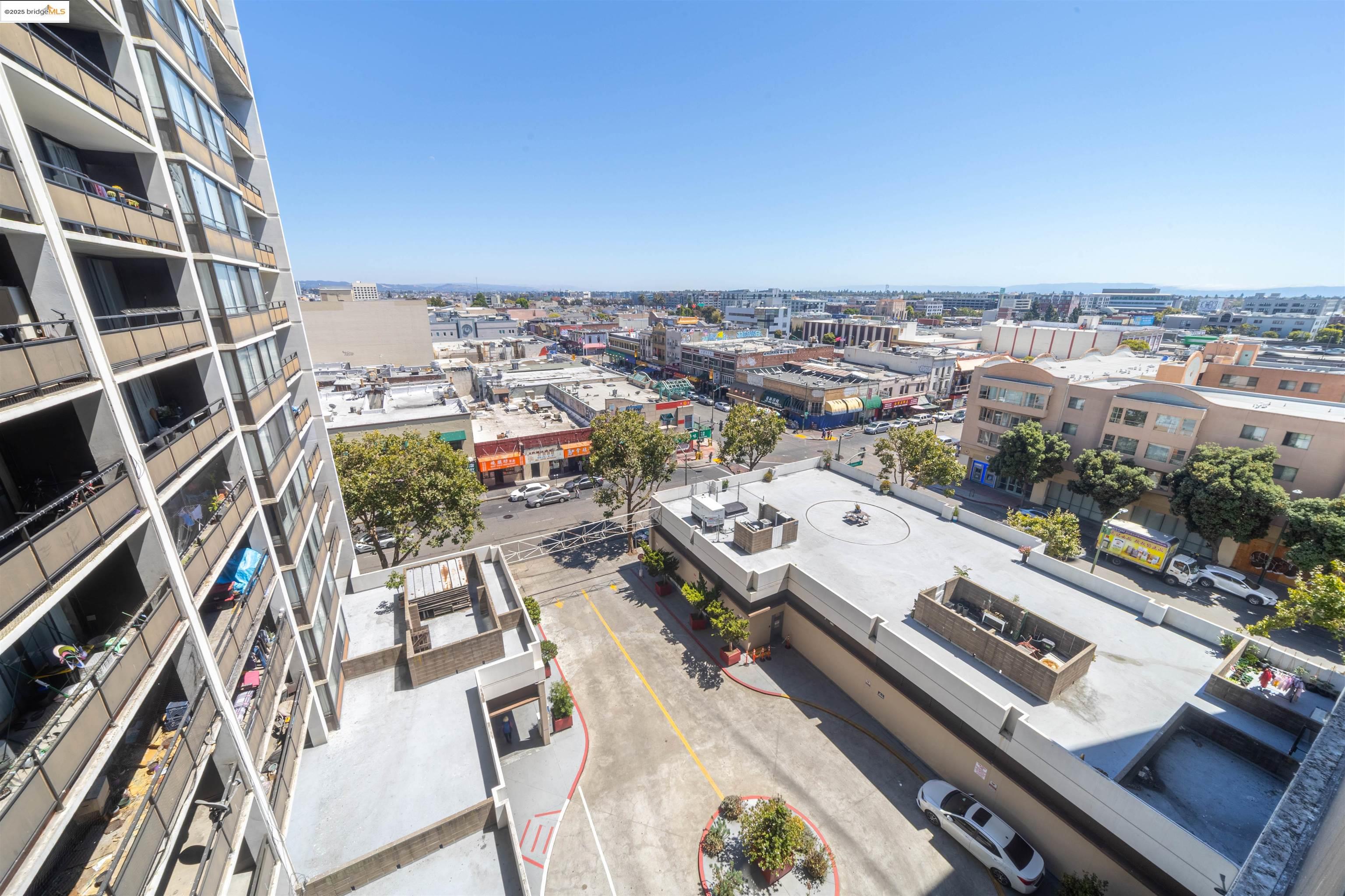 801 Franklin Street, Unit 819 Oakland, CA 94607 - Photo 9 of 9 an aerial view of a city