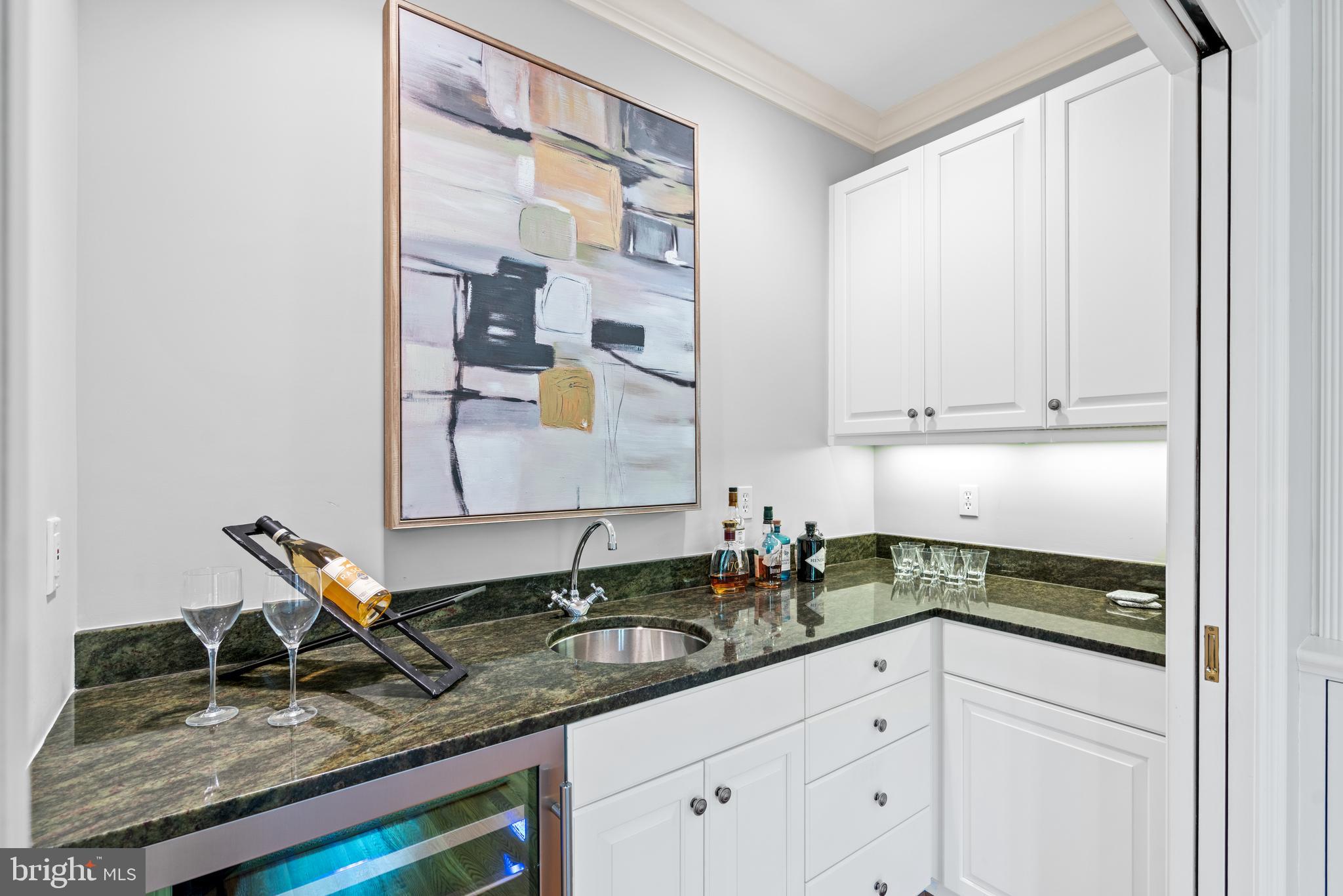 1825 Kalorama Square Washington, DC 20008 - Photo 24 of 46 Bar