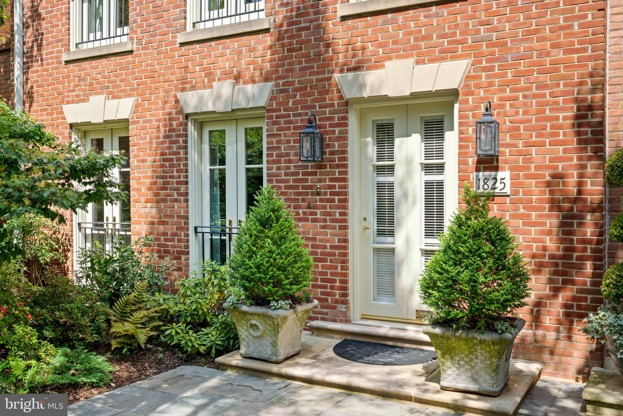 1825 Kalorama Square Washington, DC 20008 - Photo 4 of 46 Facade