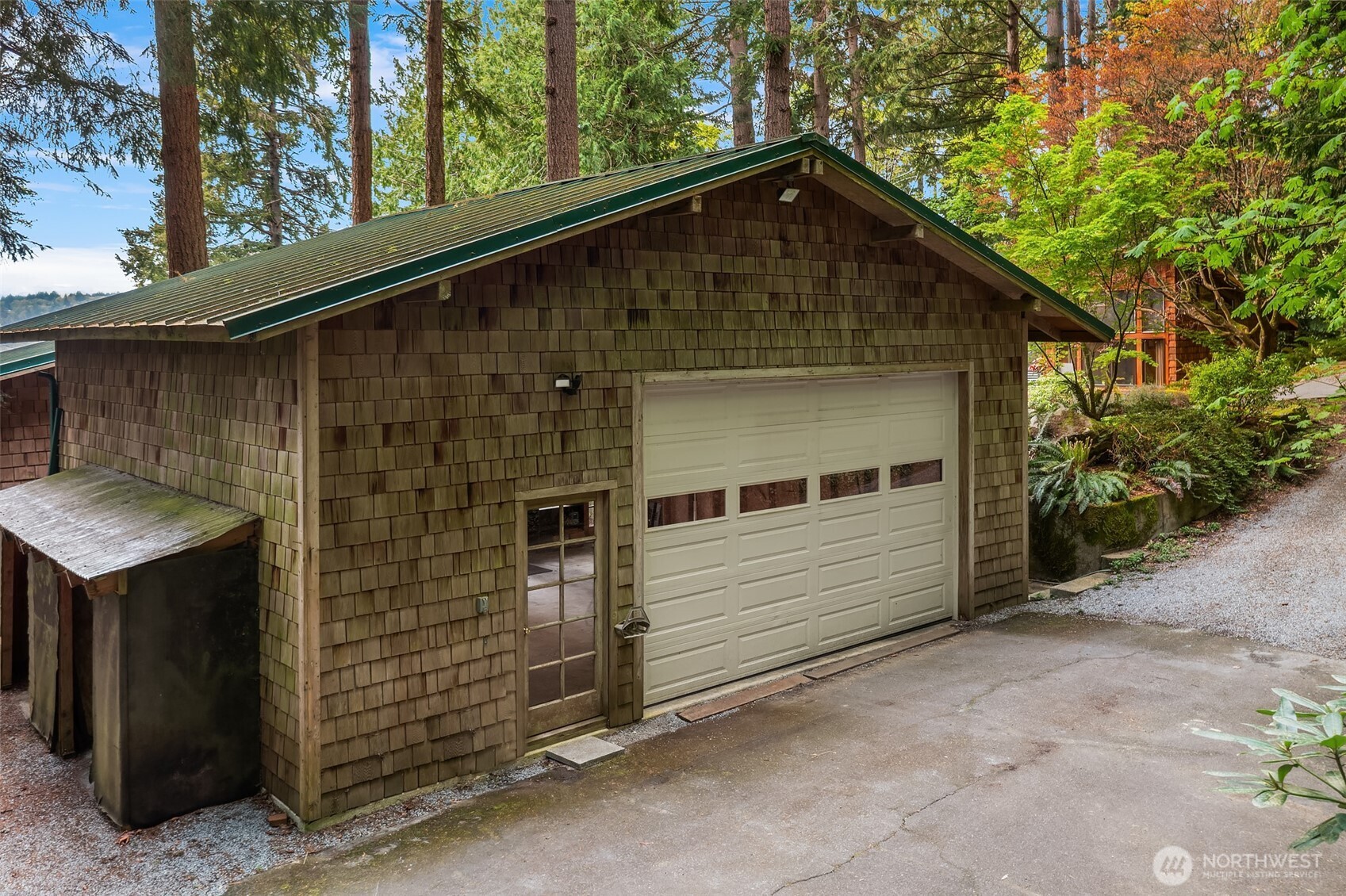 19923 Robinwood Road Southwest Vashon, WA 98070 - Photo 30 of 37