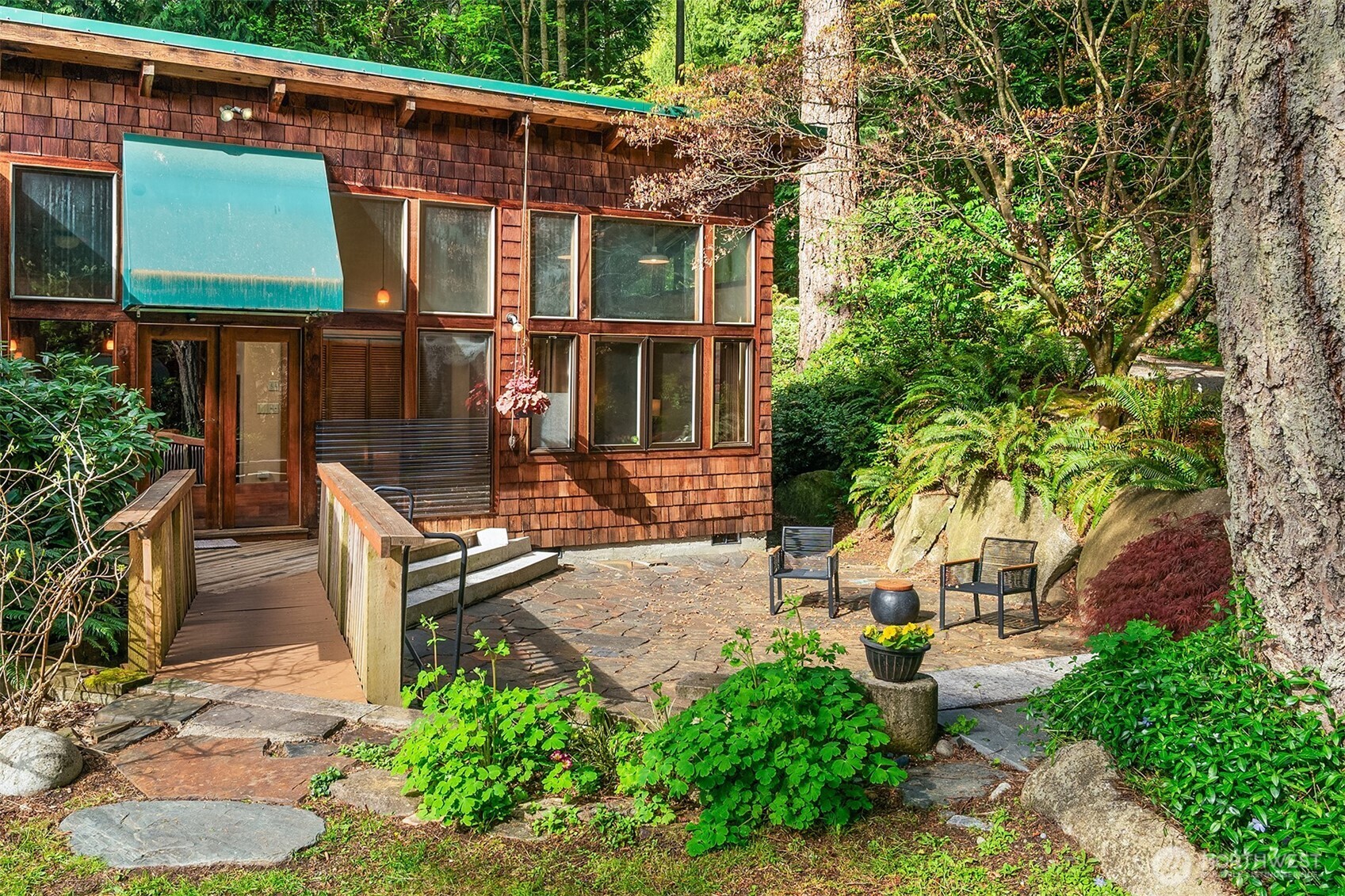 19923 Robinwood Road Southwest Vashon, WA 98070 - Photo 5 of 37