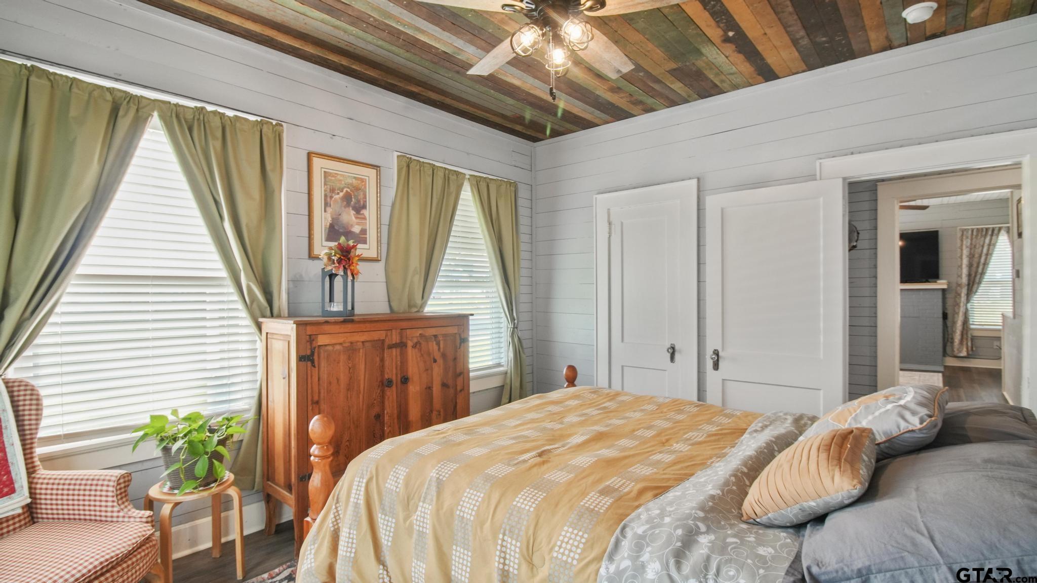 315 Barron Street Rusk, TX 75785 - Photo 9 of 35 a bedroom with a bed and a window