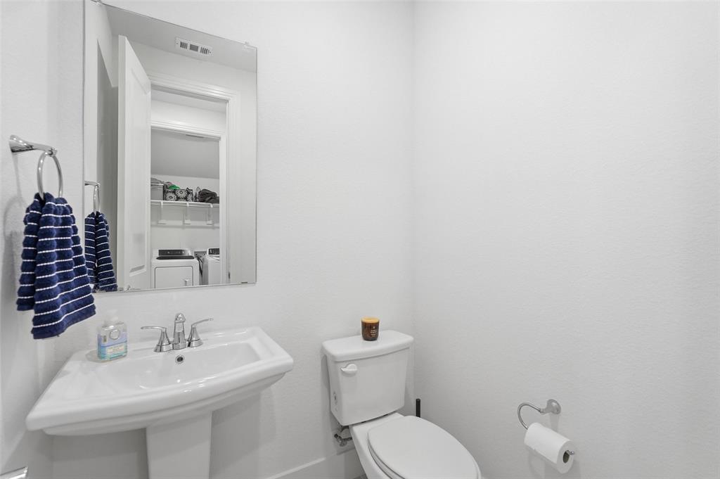 8029 Pine Island Way McKinney, TX 75071 - Photo 16 of 38