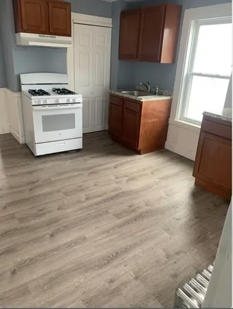 $2,100 | 35 Upham Street, Unit 2, Salem, MA 01970