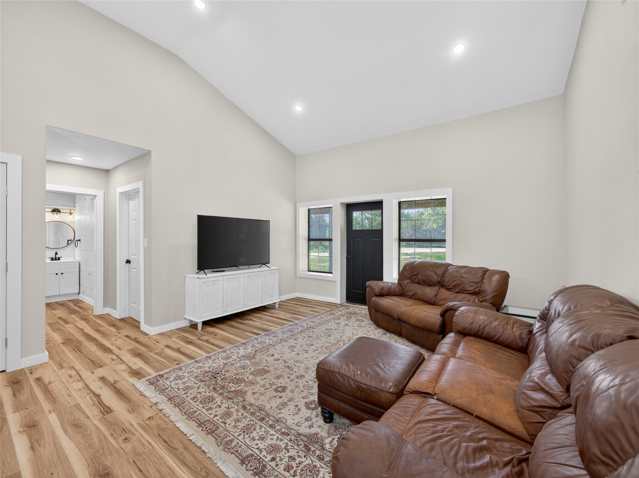 411 Avila Lane Briggs, TX 78608 - Photo 5 of 39
