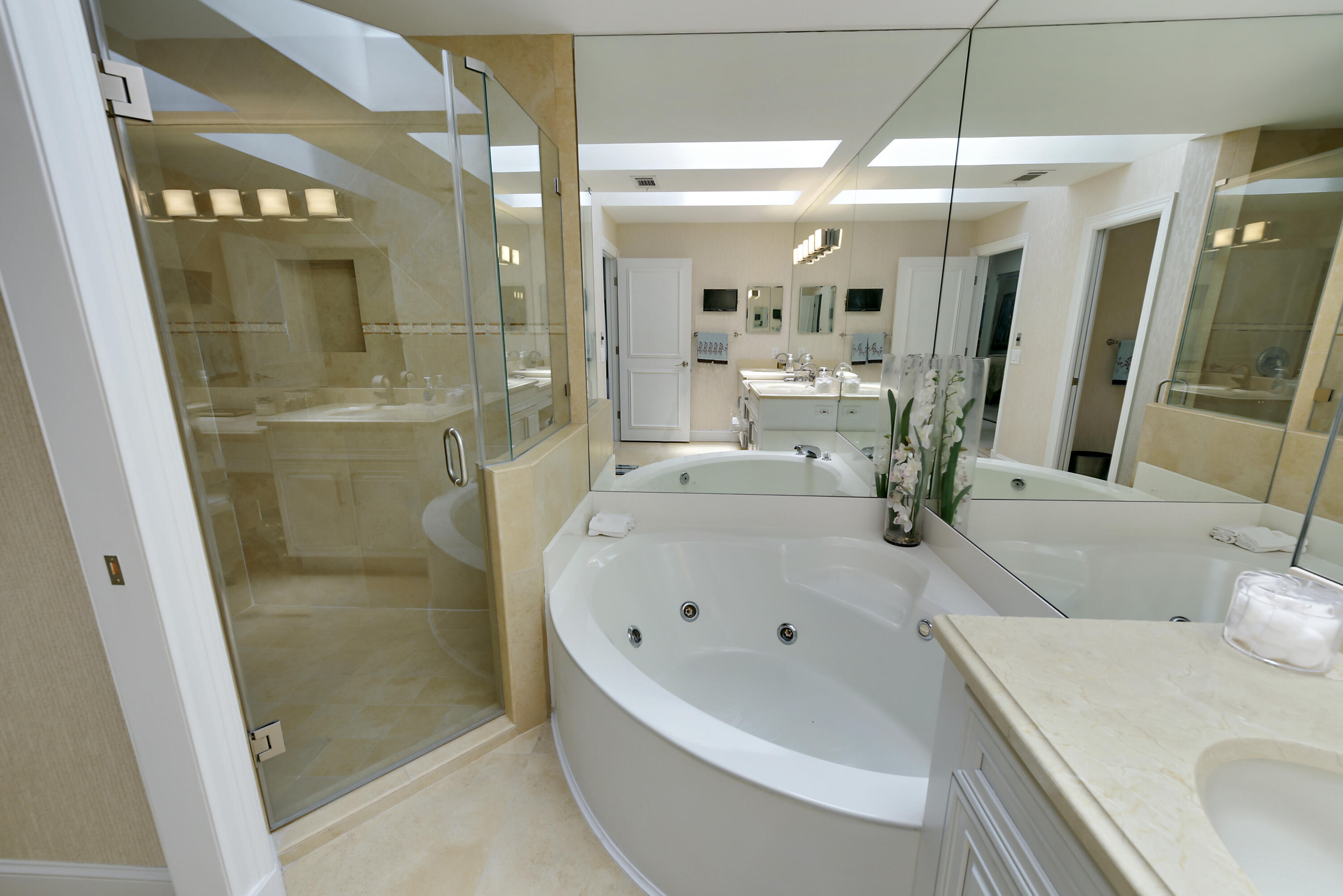 11204 Cloverleaf Circle Boca Raton, FL 33428 - Photo 23 of 72 11204 Cloverleaf Cir Boca-print-022-035-