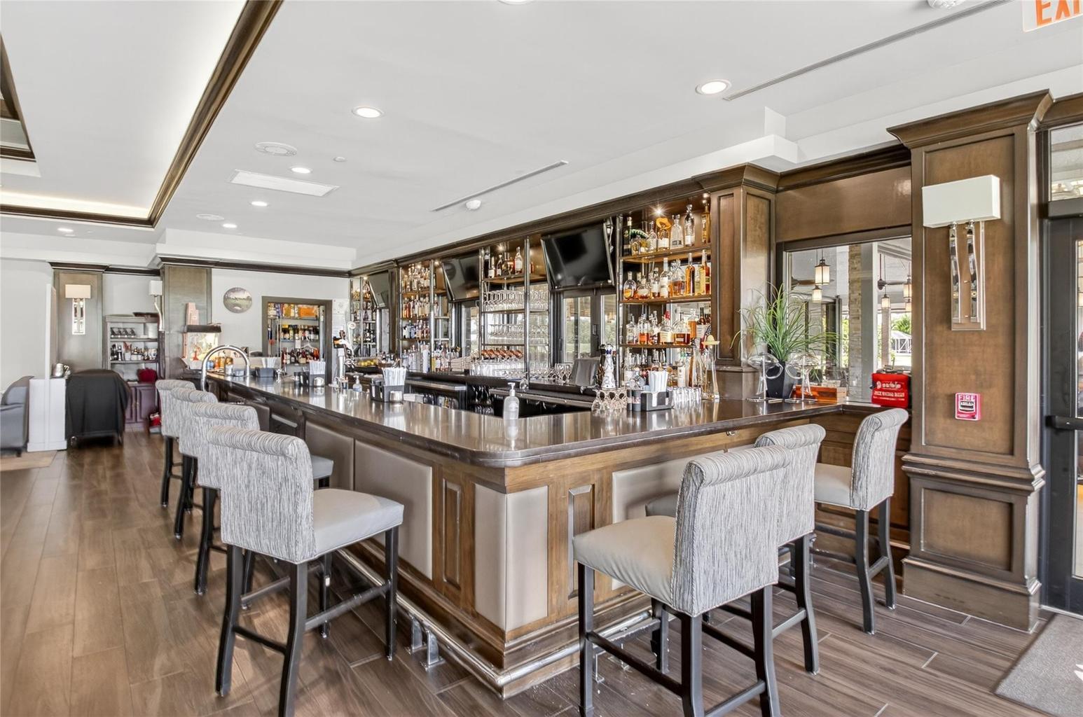 11204 Cloverleaf Circle Boca Raton, FL 33428 - Photo 58 of 72 Club Bar
