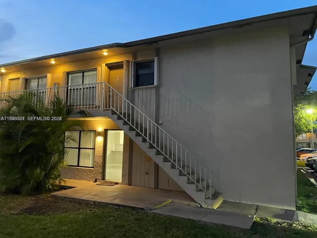 $2,250 | 15354 Southwest 72nd Street, Unit 3111, Miami, FL 33193