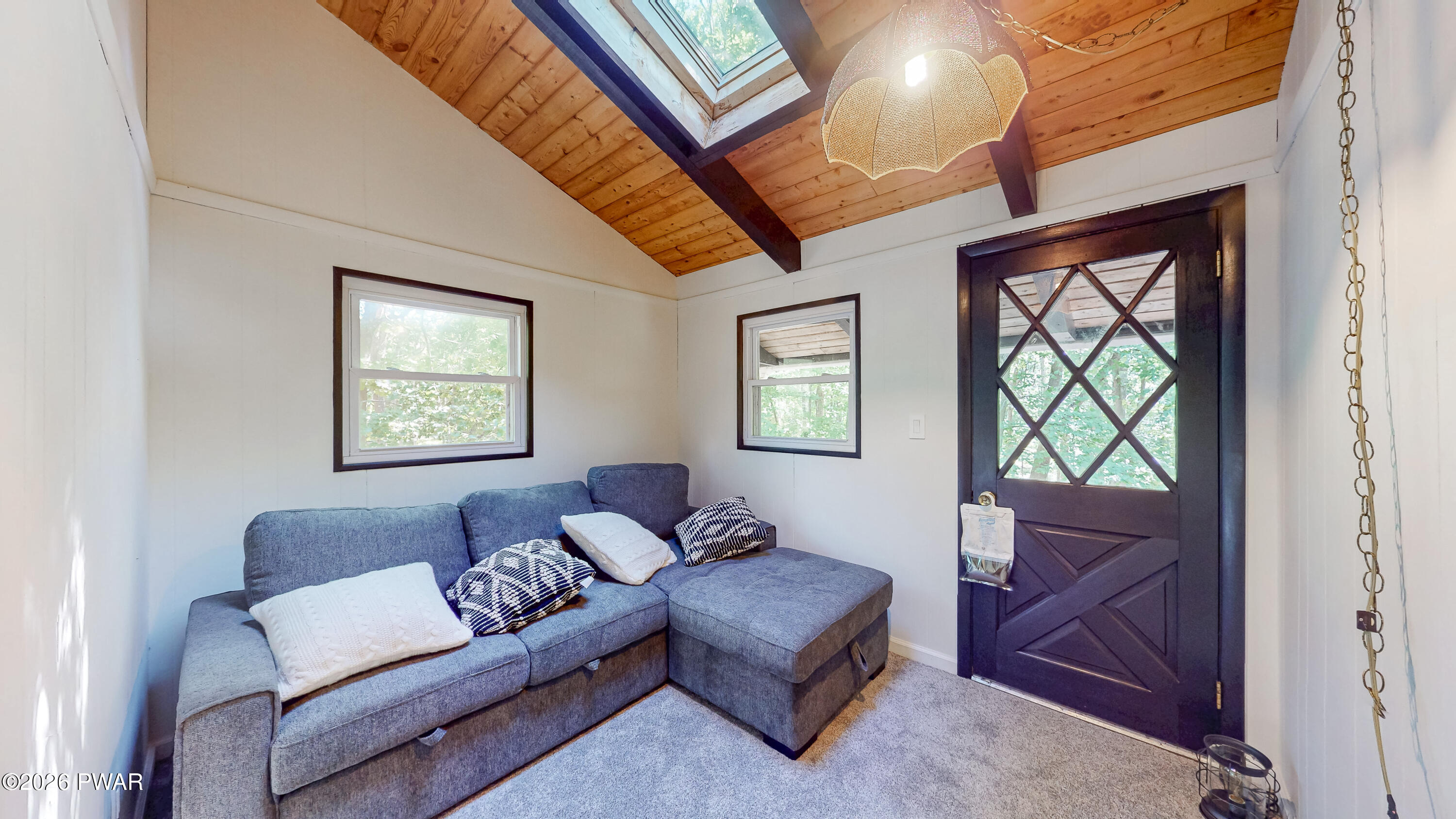 326 Gold Finch Road Bushkill, PA 18324 - Photo 13 of 37