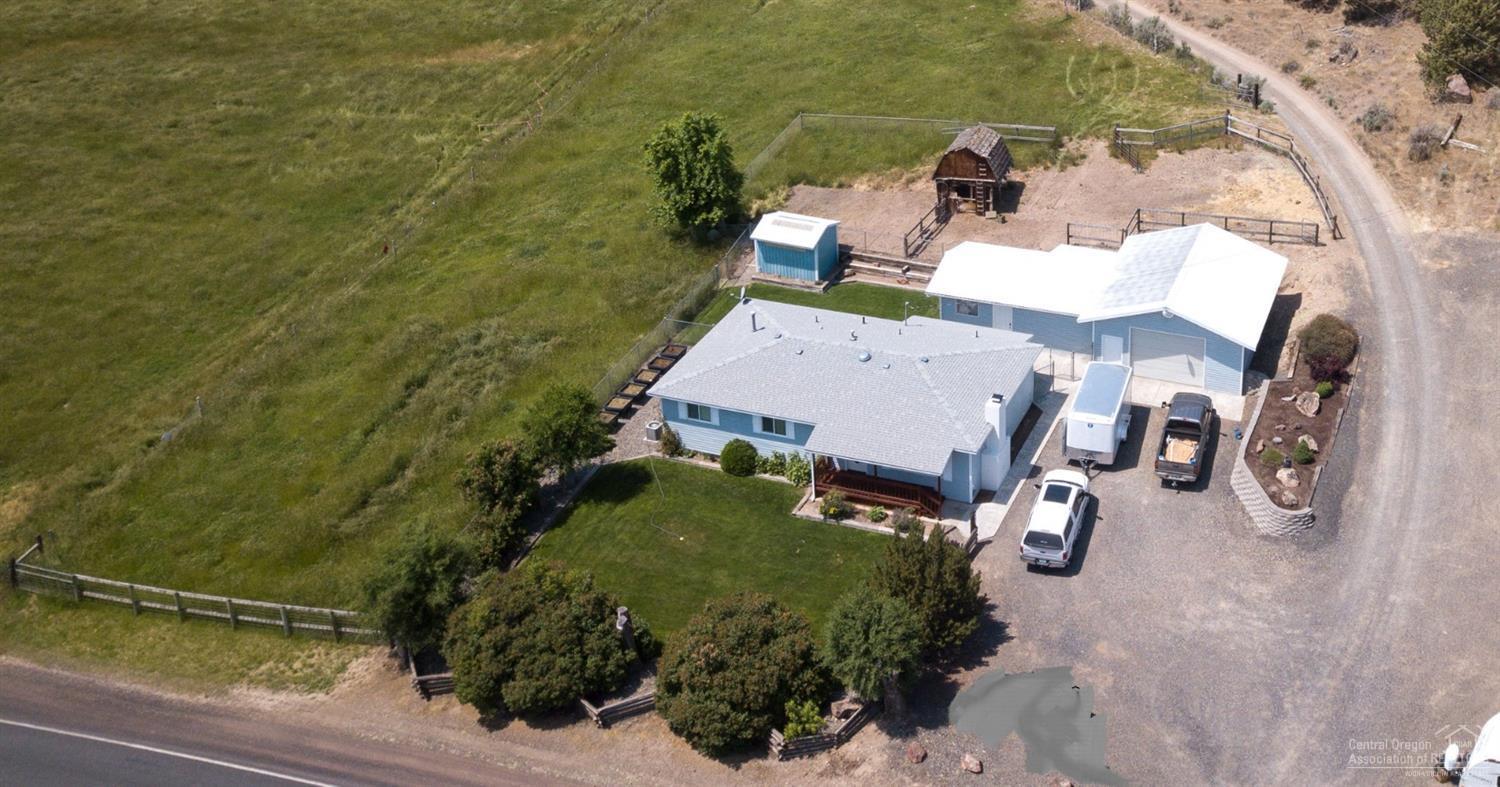 877 North Barnes Road Prineville, OR 97754 - Photo 1 of 20 Primary Photo